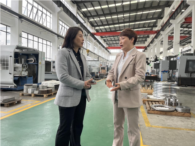 合肥高新區(qū)建發(fā)局領(lǐng)導(dǎo)到沃弗永磁科技調(diào)研