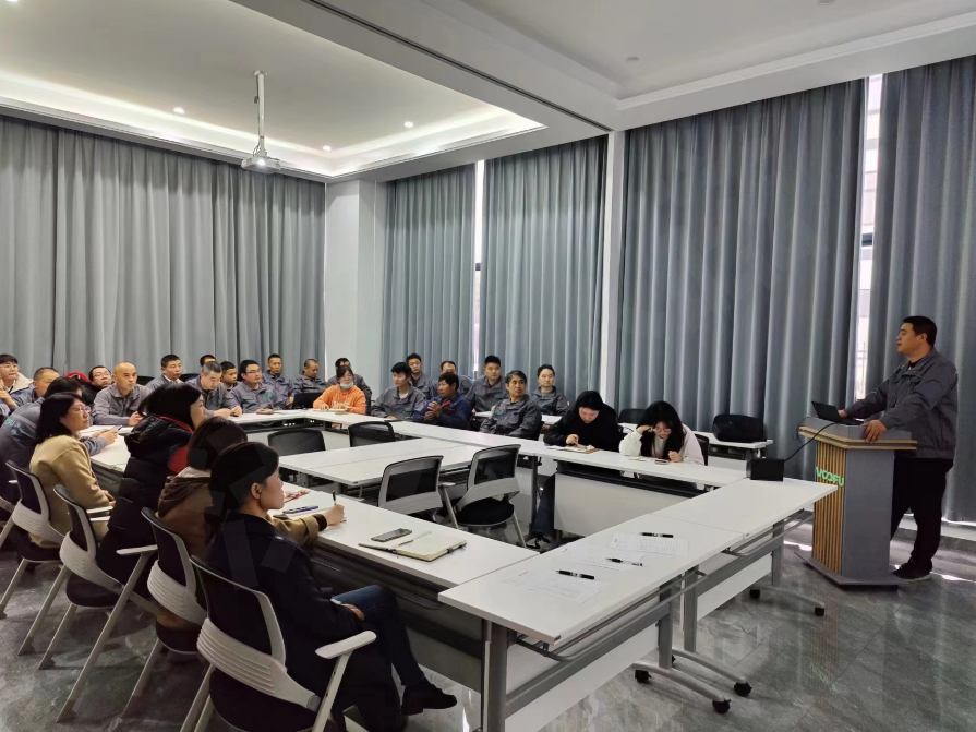 緊繃安全生產(chǎn)弦——沃弗永磁舉辦安全生產(chǎn)專題培訓(xùn)